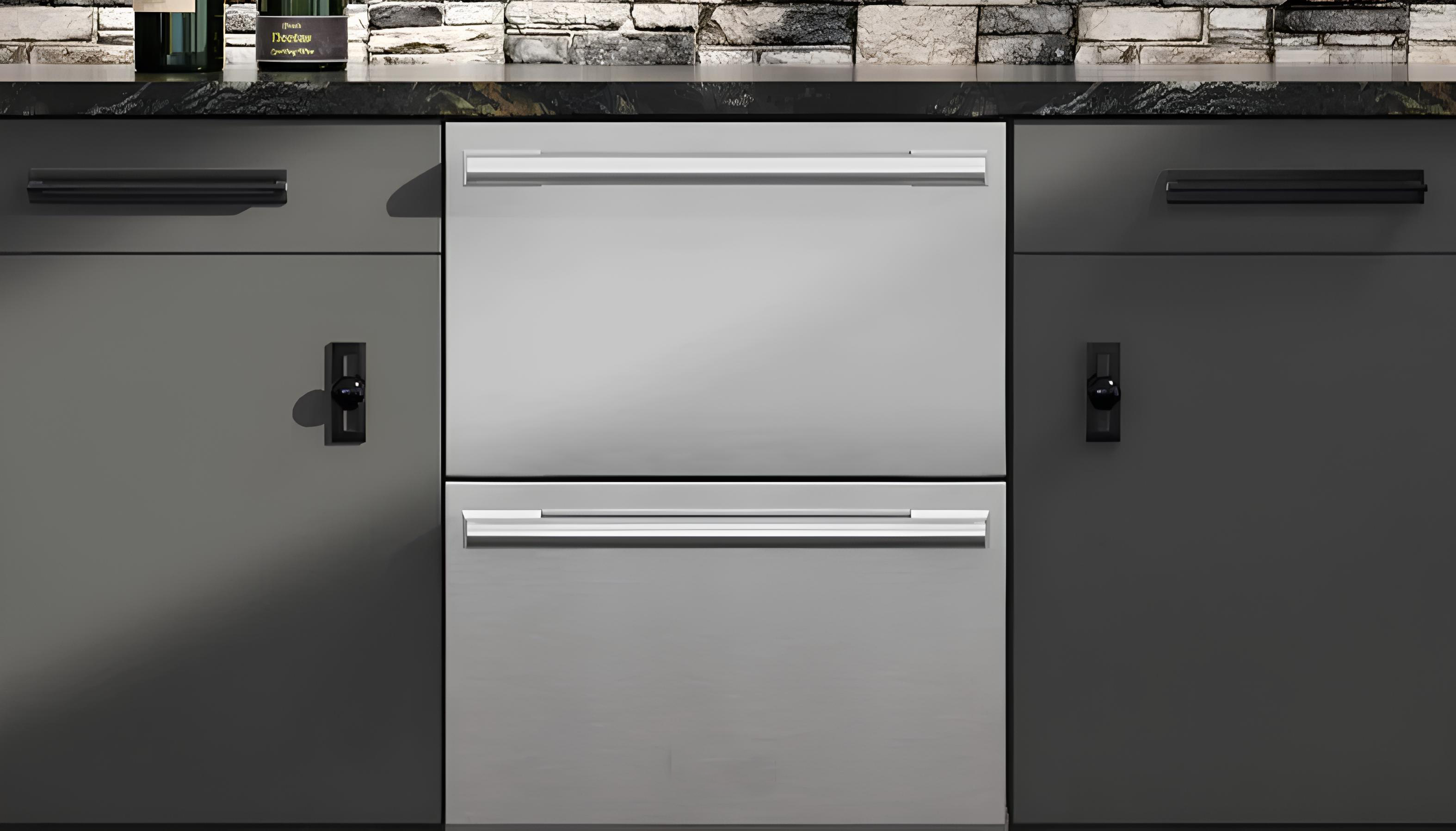 The Four Best Rated 24-inch Built-In Refrigerators